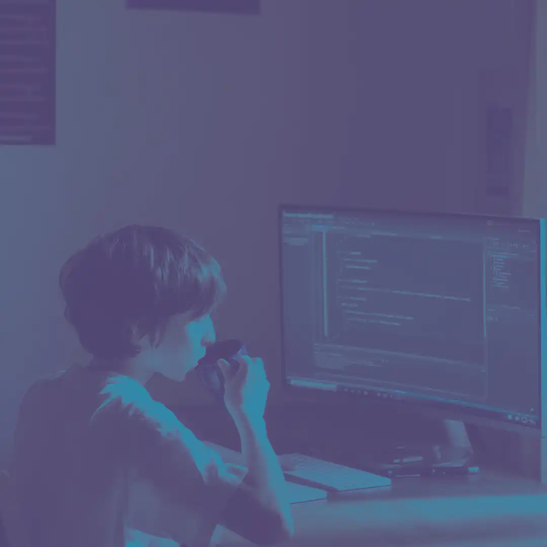 Adolescentul care a schimbat regulile jocului la Microsoft: Cum a rescris securitatea cibernetică la doar 17 ani.