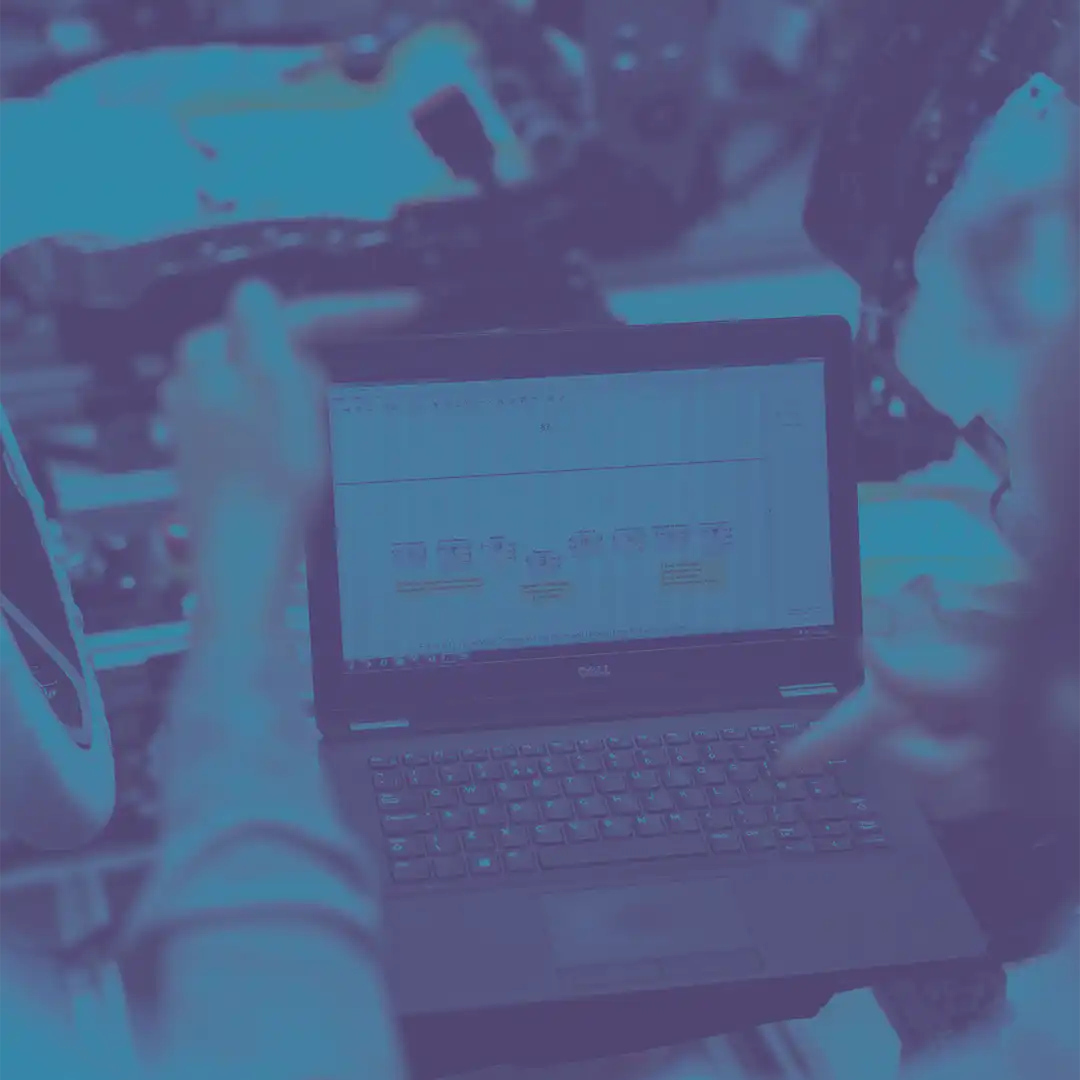 Din haos operațional spre control total: cum răspund companiile provocărilor cu ajutorul platformelor digitale.